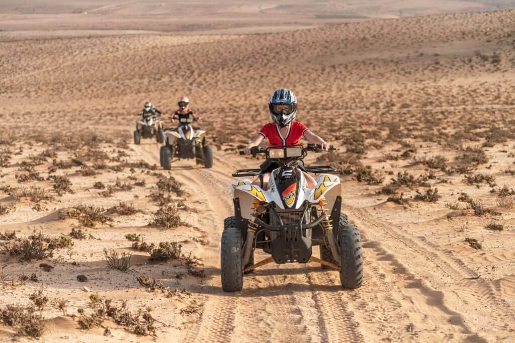 Sortie-en-quad-dans-le-sable-1280x853-1