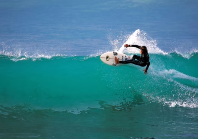 Surf au Maroc : meilleurs spots pour surfer et faire du kitesurf